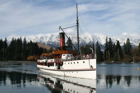 Lake Wakatipu, Lake Wanaka, Vacation Club, Beautiful Places On Earth, Steam Boats, Wine Region, Hotel Suites, Queenstown, Grand Hotel