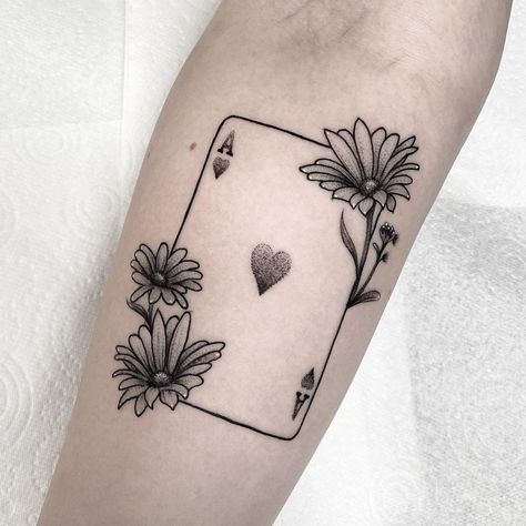 Deck Of Cards Tattoo, Stippling Tattoo, Poker Tattoo, Ace Of Spades Tattoo, Playing Card Tattoos, Ace Tattoo, Cute Thigh Tattoos, Tattoo 2024, Card Tattoo Designs