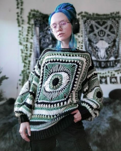 👁 handmade crochet clothes & accessories 👁 on Instagram: "Another one 👁 sold 🥀  Wasn't sure about this palette at the start, but it turned out so cool?? I need more of it  Pattern: Caroline Sweater by @astro.knotty   . . .  #crochetersofinstagram #crochetclothes #crochet #slowfashion #handmade #crochetclothing #sweater #oversize #oversized #oversizedsweater #trippy #eye #eyes #green" Evil Eye Crochet Sweater, Halloween Crochet Sweater, Witch Ootd, Crochet Eye Sweater, Trippy Crochet, Crochet Oversized Sweater, Eye Sweater, Trippy Eye, World Of Wearable Art