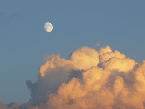 Aesthetic Pictures Horizontal, Aesthetic Backgrounds Horizontal, Cloud And Moon, Hogwarts Train, Ipad Wallpaper Aesthetic, Wallpaper Aesthetic Dark, Red Clouds, Rising Moon, Light Blue Aesthetic