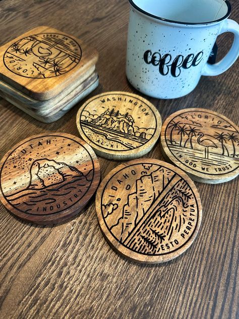 Laser Engraved Gifts For Men, Laser Engraved Coasters, Laser Coasters, Wood Coaster Ideas, Nature Coasters, Coasters For Men, Laser Cut Projects Ideas, Laser Cut Wood Ornaments, Laser Cut Gifts