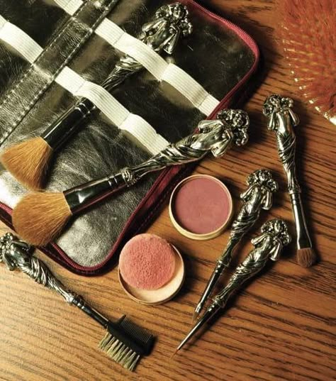 victorian inspired makeup brush set 19th Century Makeup, Victorian Makeup, Victorian Trading Company, Silver Makeup, Makeup Accesories, Old Makeup, Cosmetic Sets, Make Up Brushes, Inspired Makeup