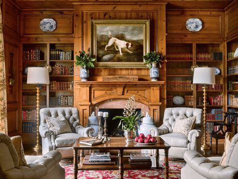 A Place to Call Home by James Farmer - The Glam Pad James Farmer, Cozy Home Library, Paneled Library, English Country Decor, English Decor, English Country Style, Home Libraries, Beautiful Rooms, Design Del Prodotto