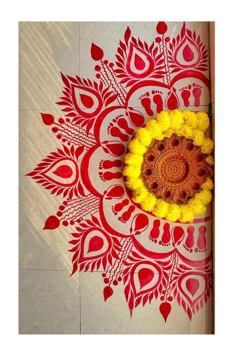 Rangoli Painting Design, Diwali Mandana Designs, Wall Rangoli Design, Side Wall Rangoli Designs, Laxmi Alpona Design, Alpana Designs Bengali Laxmi Puja, Laxmi Puja Alpona Design Bengali Easy, Round Alpona Design Bengali, Rangoli With Paint