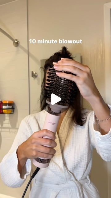 Devin Raimo on Instagram: "how i do my lazy girl 10 minute blowout🔥 brush is from @langehair - linked in my bio!" How To Do A Blowout With A Round Brush, How To Do A Blow Out With A Revlon, Blowout With Blowdry Brush, Best Blowout Brush, Blowout With Revlon Brush, Lange Le Volume Brush Tutorial, Blowout Brush Tutorial, How To Do Blowout Hair, How To Do A Blowout