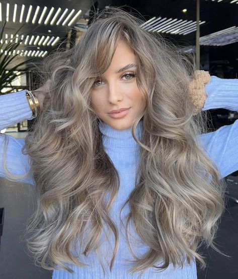 Ice Brunette Hair, Grey Brown Blonde Hair, Cold Ash Blonde Hair, Darkest Blonde Hair, Dark Platinum Hair, Ash Brown With Ash Blonde Highlights, Ash Blonde Hair With Money Piece, Dark Blonde To Light Blonde Balayage, Dark Cool Blonde Hair