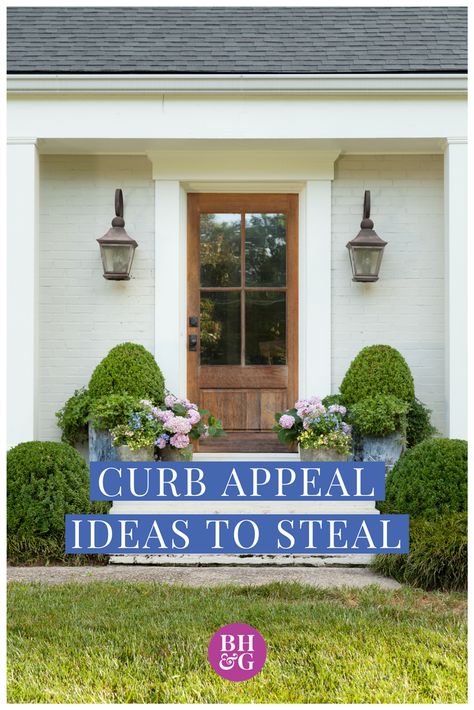 Cottage Exterior Front Door, Charming Curb Appeal, Chic Front Porch Decor, Walkway Up To Front Door, Flat Front House Curb Appeal, Southern Curb Appeal, Improving Curb Appeal, Front Gardens Curb Appeal, Curb Appeal No Porch