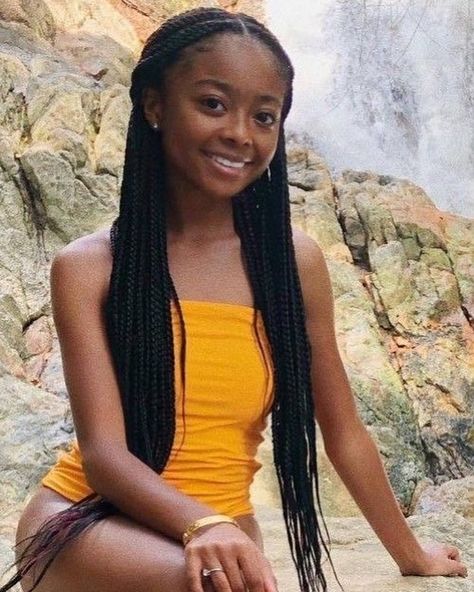 Protective Hairstyles & Tips on Instagram: “❤️ . . . . . . . . . . . . . . . . . . . . . . . . . . #afrohair #naturalgirlsrock #naturallyshesdope #natiralhairstylestz…” Ski Jackson, Skai Jackson, Girls Natural Hairstyles, Trendy Hairstyle, Modern Disney, Girls Hairstyles Braids, Girl Tips, Girls Rock, Afro Hairstyles