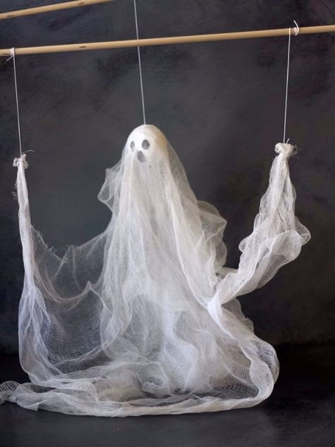 DIY Ghost Puppet Ghost Puppet, Theatre Crafts, Diy Ghost, Kids Masks, Ghost Walk, Creativity Ideas, Easy Diy Halloween Decorations, Ghost Diy, Puppets Diy