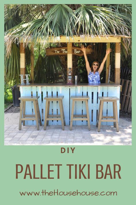 Check out how my husband and I made this awesome and fun tiki bar using pallets as the base.  Click to see all the details.  #tikibar #diytikibar #diypallettikibar Pallet Tiki Bar, Tiki Bars Backyard, Tiki Bars Diy, Tropisk Fest, Tikki Bar, Bar En Palette, Outdoor Garden Bar, Outdoor Tiki Bar, Pallet Bar Diy