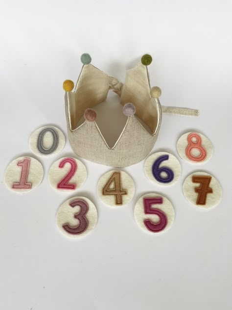 1st Birthday Sewing Gift, Felt Birthday Hat Diy, Sew Birthday Crown, Birthday Sewing Projects, Heirloom Birthday Decor, Diy Felt Birthday Crown, Homemade Birthday Crown, Diy Baby Birthday Crown, Number 1 For Birthday