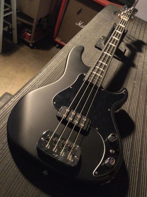 A Kiloton in Jet Black Frost, 3-ply black guard, ebony fingerboard, pearl block inlays, matching headstock. All Black Electric Guitar, All Black Guitar, Black Bass Guitar Aesthetic, Black Electric Guitar Aesthetic, Black Guitar Aesthetic, Black Instruments, Iphone Poster, Black Bass Guitar, Bass Guitar Black