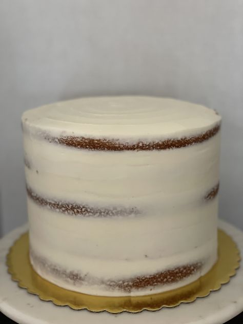 Simple One Tier Wedding Cake Rustic, White Rustic Cake, Plain Wedding Cakes, Small Simple Wedding, Simple White Cake, 2 Tier Wedding Cakes, White Birthday Cakes, Smash Cakes, Small Wedding Cakes