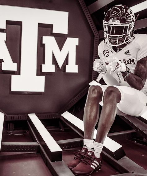 Texas A&m Football, Evan Stewart, Texas A And M, A&m Football, A And M, Texas Aggies, Football Photos, Texas A&m, College Football