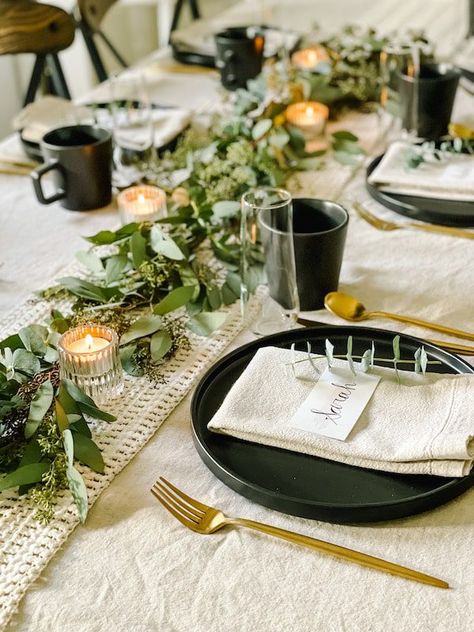 Simple Eucalyptus Centerpiece, Thanksgiving Dining Table Decor, Dining Table Decor Modern, Centerpiece With Candles, Fall Table Decorations, Thanksgiving Dining Table, Centerpiece For Dining Table, Eucalyptus Centerpiece, Entertaining Table Settings