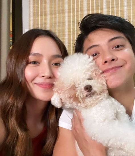 KathNiel | Kathryn Bernardo | Daniel Padilla Kathniel Sweet Photos, Kathniel Icon, Daniel Padilla, Kathryn Bernardo, Classy Couple, K Wallpaper, Cute Couple Drawings, Best Friend Photos