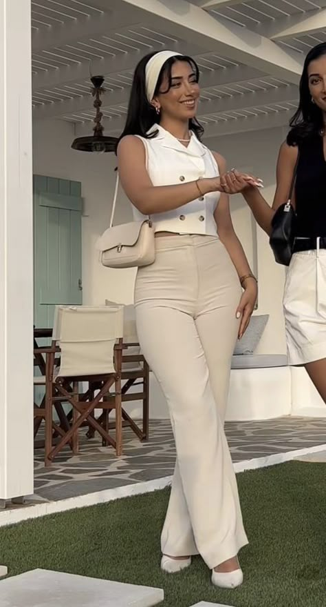 Cream Outfits For Women Summer, Cute Outfit Work, Stylish Spring Outfit 2024, Cooperate Baddie Outfits For Women, Corporate Baddie Aesthetic Outfit, Corporate Baddie Summer Outfits, Modest Outfit Ideas Summer, Classy Summer Outfits Aesthetic, Corporate Black Women