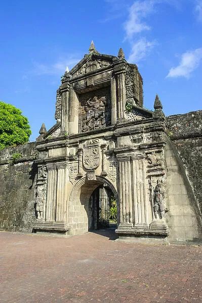 Fort Santiago in the Philippines: This is a historic fortress in Intramuros, Manila, and said by believers to be haunted by ghosts of soldiers and civilian victims killed during World War II. Intramuros Manila, Fort Santiago, Paranormal Activity, The Philippines, Manila, Philippines, Fort, Vision Board, Ghost