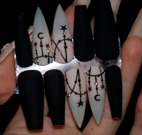 Fall Goth Nails, Black Witch Nails, Nails Acrylic Neon, Viking Nails, Witch Nails Acrylic, Occult Nails, Acrylic Nail Pink, Black Witchy Nails, Nail Inspiration Simple