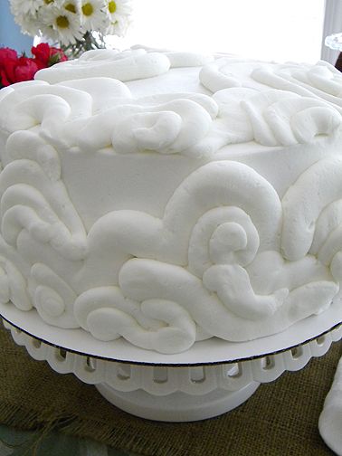 Cloud cake waiting for a rainbow topper! Cloud Smash Cake, Cloud Wedding Cake, Cloud Shaped Cake, Cloud 9 Cake Ideas, Cloud Cake Ideas, Cloud Nine Cake, Cake With Clouds, Cloud Cake Decoration, Boys 16th Birthday Cake