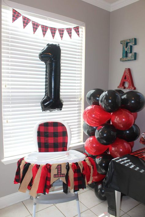 Lumberjack Balloon Arch, Buffalo Plaid Birthday, Lumberjack Birthday Party, Lumberjack Birthday, Baby Birthday Themes, Wild One Birthday Party, Highchair Banner, Wild One Birthday, 1 Birthday