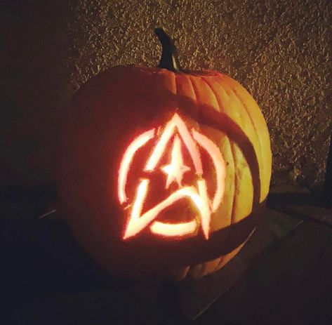 Star Trek Pumpkin Carving, Pumpkin Carving Ideas House, Pumpkin Carving Ideas, Pumpkin Carving Patterns, Pumpkin Carving Templates, Carving Patterns, Pumpkin Painting, Carving Ideas, Pumpkin Carving