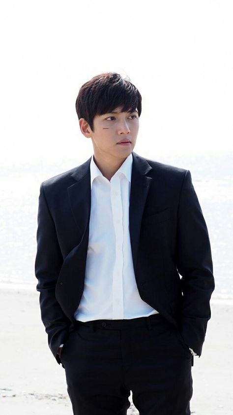 Ji Chang Wook | The K2 Yoona Ji Chang Wook, The K2 Korean Drama, Ji Chang Wook Healer, Ji Chang Wook Photoshoot, Ji Chang Wook Smile, The K2, Korean Male Actors, Dong Hae, Johnny Orlando