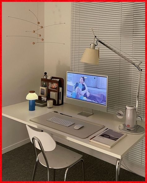 Home Office Imac Aesthetic, Imac Aesthetic Set Up, Imac Desk Setup Aesthetic, Home Office Setup Small Spaces, Imac Workspace, Imac Aesthetic, Imac Desk, Small Spaces Bedroom, Workspace Aesthetic