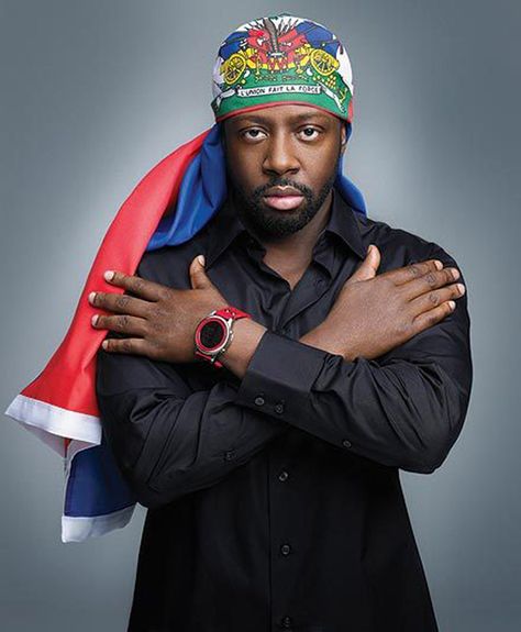 Wyclef Jean (wearing the Haitian flag), Haitian rapper, singer-songwriter… X Symbol, Wyclef Jean, Haitian Culture, Haiti Flag, Haitian Flag, Haitian Food, Haitian Art, Kodak Black, Tv Streaming