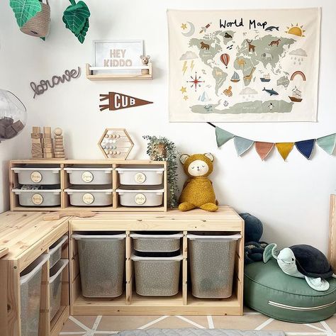 20 Creative Ideas for IKEA Hack #IKEAhack, home improvement Bold Nursery Colors, Unicorn Nursery Ideas, Vintage Circus Nursery, Woodland Nursery Ideas, Bold Nursery, Circus Nursery, Trofast Ikea, Small Space Nursery, Trendy Nursery