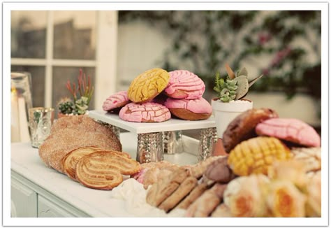 Mexican Dessert Table Wedding, Mexican Desserts Wedding, Pan Dulce Wedding Bar, Pan Dulce Wedding, Pan Dulce Bar, Mexican Snack Bar Wedding, Pan Dulce Bar Dessert Tables, Pan Dulce Table, Mexican Wedding Snack Table