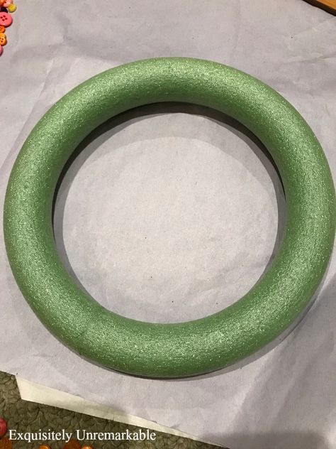 Green Foam Wreath Foam Ring Wreaths, Green Foam Wreath Ideas, Styrofoam Wreaths Diy, Green Wreath Ideas, Foam Wreath Ideas, Foam Wreath Ideas Diy, Styrofoam Wreath Ideas, Small Wreath Ideas, August Decorations