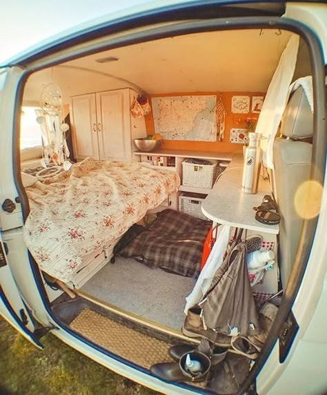 Va Aesthetic, Aesthetic Budget, Life Budget, Kangoo Camper, Big Van, Kombi Motorhome, Caravan Decor, Budget Hacks, Kombi Home