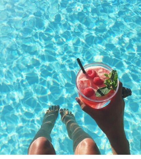 Las Vegas Woman Magazine on Instagram: “Cheers to the weekend! Looks like a great weekend to be poolside with a drink, relaxing and enjoying the sunshine ☀️ Looking for some ideas…” Pool Photography, Summer Goals, Summer Pool, In The Pool, Summer Photos, Summer Pictures, Summer Photography, Endless Summer, Beach Vibe