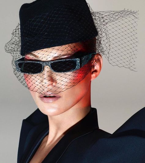 Mert & Marcus photograph Kate Moss for Alain Mikli x Alexandre Vauthier sunglasses campaign Mises En Page Design Graphique, Fashion Magazine Design, Couture Sunglasses, Mert And Marcus, Eyewear Campaign, Guy Bourdin, Alain Mikli, Alexandre Vauthier, Catherine Deneuve