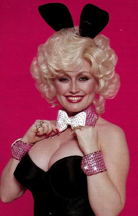 Dolly Parton Dolly Parton Playboy, Dolly Parton Costume, Dolly Parton Pictures, Divas Pop, Shirley Jones, Veronica Lake, Actrices Hollywood, Playboy Bunny, Hello Dolly