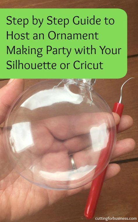 How to Host a Christmas Glitter Ornament Making Party with Your Silhouette Cameo or Cricut Explore - by cuttingforbusiness.com. More #christmascrafts Ornament Making Party, Christmas Balls Diy, Christmas Ornament Making, Christmas Glitter Ornaments, Craft Nights, Cricut Ornaments, Inkscape Tutorials, Selling Stuff, Ornament Making