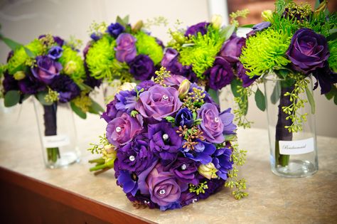 Purple and lime green wedding inspiration - wedding bouquet idea Cruise Wedding Favors, Purple Wedding Flowers Bouquet, Lime Wedding, Lime Green Weddings, Green Wedding Decorations, Purple Wedding Centerpieces, Purple And Green Wedding, Green Wedding Bouquet, Green Wedding Inspiration