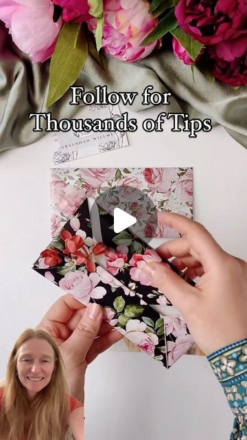 Thousands of Tips | If you like giving gifts of money. 
So follow this step by step to make a very simple envelope made with gift paper for you to put the... | Instagram Gift Wrap Envelope Diy, Diy Envelope For Money, How To Wrap Money As A Gift, Money Envelopes Diy, Diy Money Envelopes, Gift Card Envelope Diy, Eid Money Envelopes, Xmas Envelope, Wrapping Money