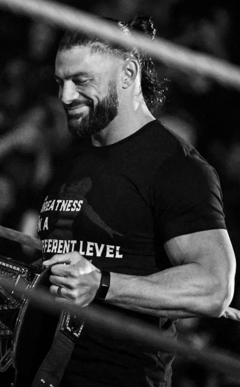 Roman Reigns Black And White, Classical Photography, Roman Reigns Logo, Joseph Anoai, Roman Reigns Smile, Roman Reigns Wwe Champion, Roman Reigns Shirtless, God Mode, Wwe Superstar Roman Reigns