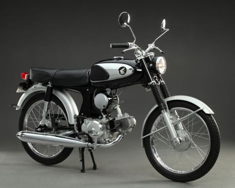 Museum Quality – 1967 Honda S90 | Bike-urious Old Honda Motorcycles, Classic Honda Motorcycles, Honda S90, Honda 50, Vintage Honda Motorcycles, Old School Motorcycles, Motorcycle Illustration, Honda Cub, Japanese Motorcycle