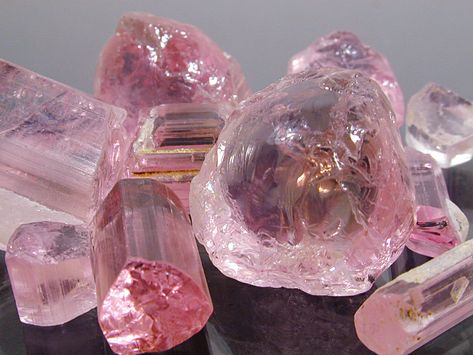 Pink Tourmaline from Afghanistan #crystals Pretty Rocks, Crystal Magic, Beautiful Rocks, Mineral Stone, Minerals And Gemstones, Rocks And Gems, Precious Gems, Gems And Minerals, Crystal Gems