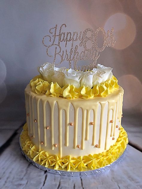 Cake With Yellow Decoration, Yellow Gold Cake Design, Yellow Cake Ideas Decoration, Yellow Cakes Birthday, Cake Yellow Decoration, Yellow Cake Decoration Birthday, Cake Decorating Yellow, Cake Designs Yellow, Yellow Birthday Cakes For Women