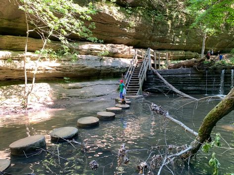 10+ Things to Do Around Starved Rock Area in Illinois - O the Places We Go Starved Rock State Park Illinois, Illinois Hiking, Things To Do In Illinois, Turkey Run State Park, Starved Rock State Park, Illinois Travel, Trip Games, Starved Rock, Hiking Places