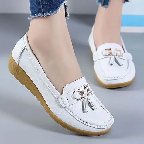 Ballet Shoes Flat, Leather Ballet Shoes, Comfortable Loafers, Womens Boat Shoes, Womens Ballet Flats, Casual Flats, Outfit Casual, Leather Flats, Casual Shoes Women