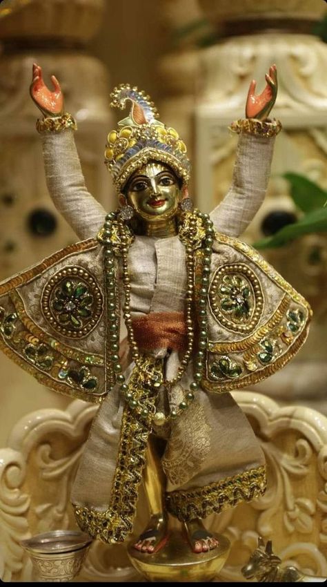 Gaura Nitai, Janmashtami Photos, Chaitanya Mahaprabhu, Hare Krishna Mantra, Radha Radha, Krishna Mantra, Krishna Book, Little Krishna, Lord Krishna Hd Wallpaper