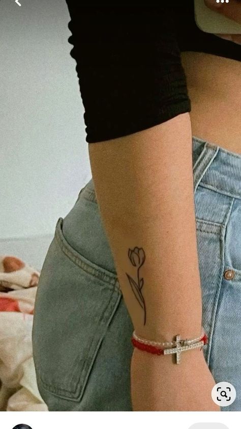 Simple Cute Tattoos For Women, Simple Little Tattoos, Simple Armband Tattoo, Aesthetic Tattoos For Women, Tattoos For Women Minimalist, Simple Cute Tattoos, Small Tattoo Designs For Women, Small Aesthetic Tattoos, Simple Girl Tattoos