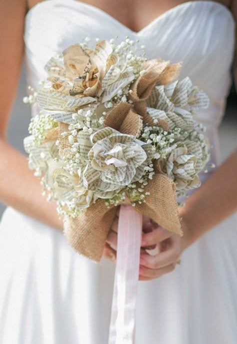 Paper Bouquet Wedding, Book Themed Wedding, Literary Wedding, Books Wedding, Paper Bouquet, Burlap Wedding, Diy Wedding Flowers, Book Wedding, Mod Wedding