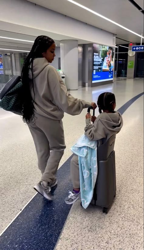 Mom And Daughter Vision Board Pictures, 2024 Vision Board Black Family, Mommy Daughter Vision Board, Mommy Daughter Vacation, 2024 Vision Board Black Women Family, 2024 Vision Board With Kids, Mommy And Me Travel Outfits, Mother And Daughter Vision Board, Family Travel Goals Aesthetic