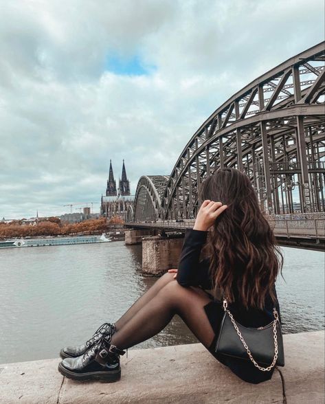 Cologne Germany Outfit, Koln Germany Aesthetic, Berlin Germany Outfits Summer, Not Photogenic Poses, Cologne Germany Aesthetic, Germany Aesthetic Outfits, Berlin Instagram Pictures, Berlin Photo Ideas, Germany Photoshoot